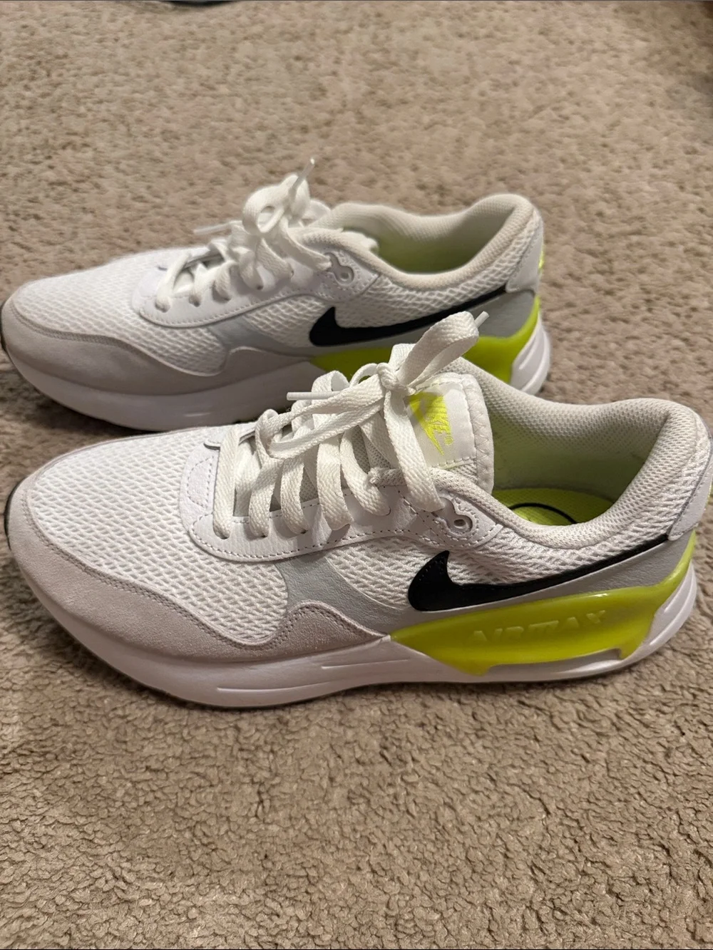 Nike women’s air
